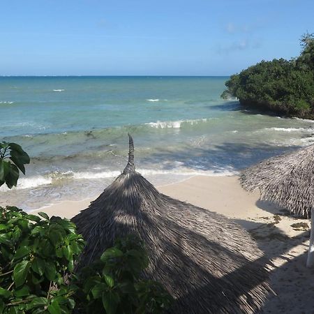Tamu Beach Resort Malindi Exterior photo